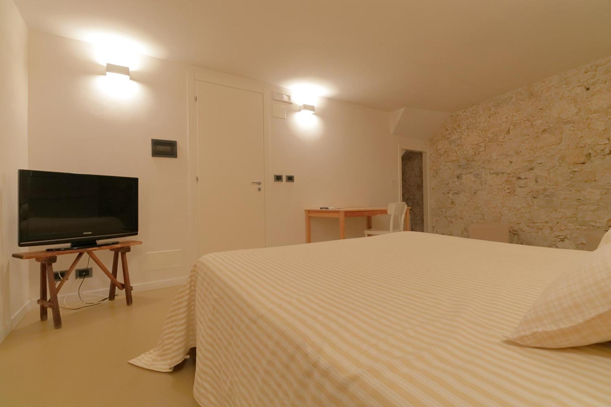Al Postale 17 Bed & Breakfast Ериче Екстериор снимка